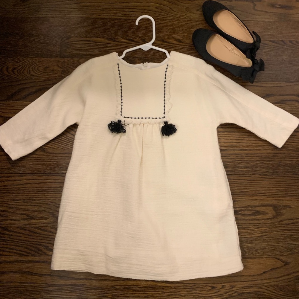 Girls Size 5 Cream Colored Zara Dress